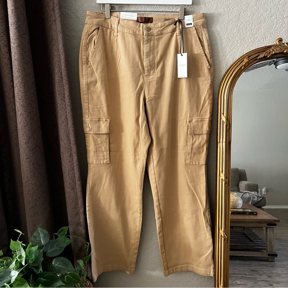 NWT Judy Blue Khaki Cargo Straight leg Pants STYLE# JB88633 Size 18W